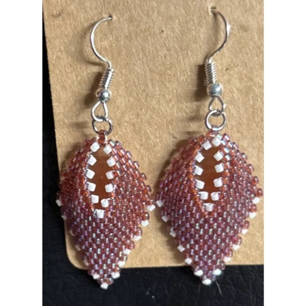 Peyote Leaf Earrings‎ Reddish Iridescent